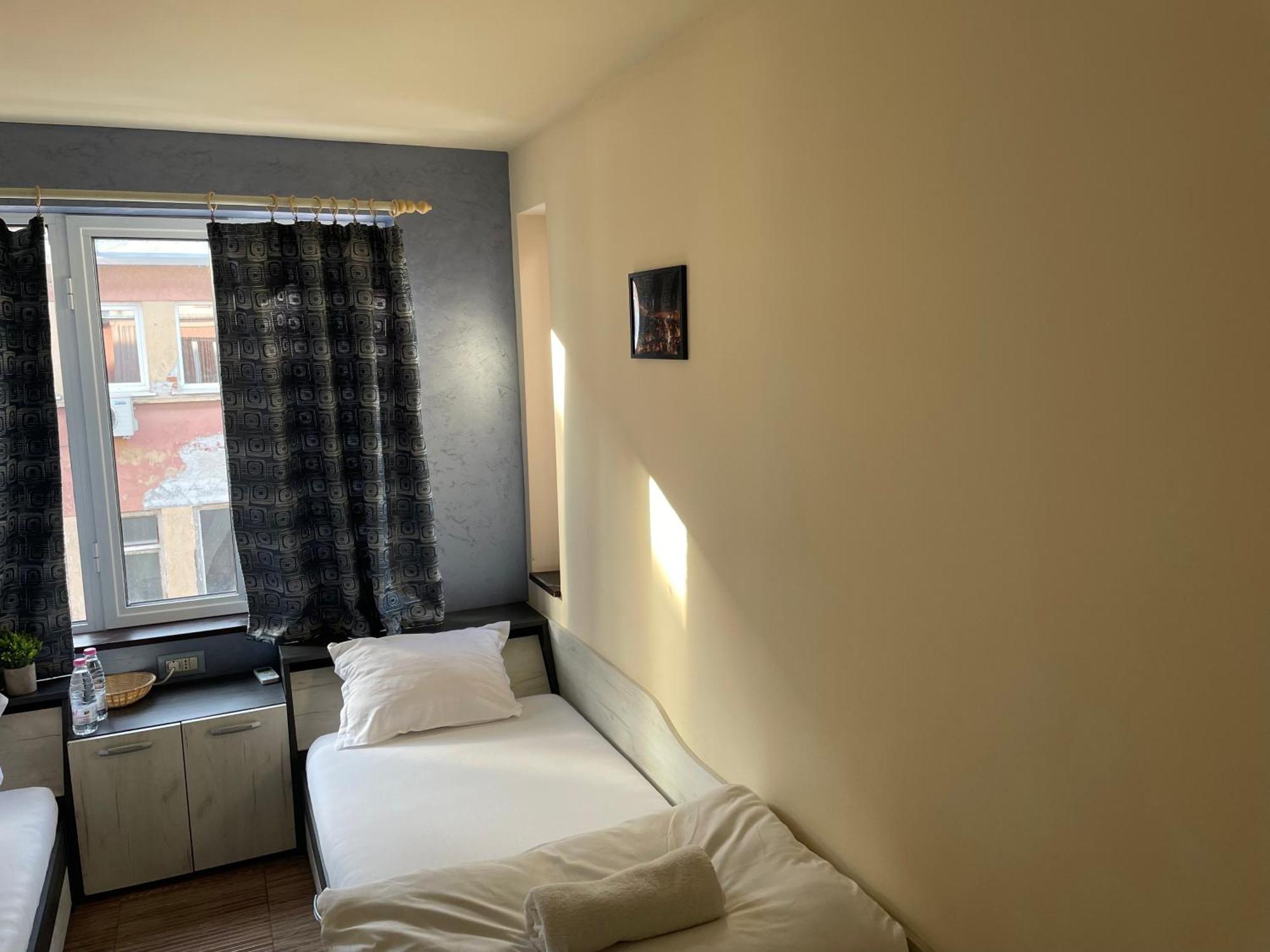 Cloud 9 Hostel Пловдив Экстерьер фото